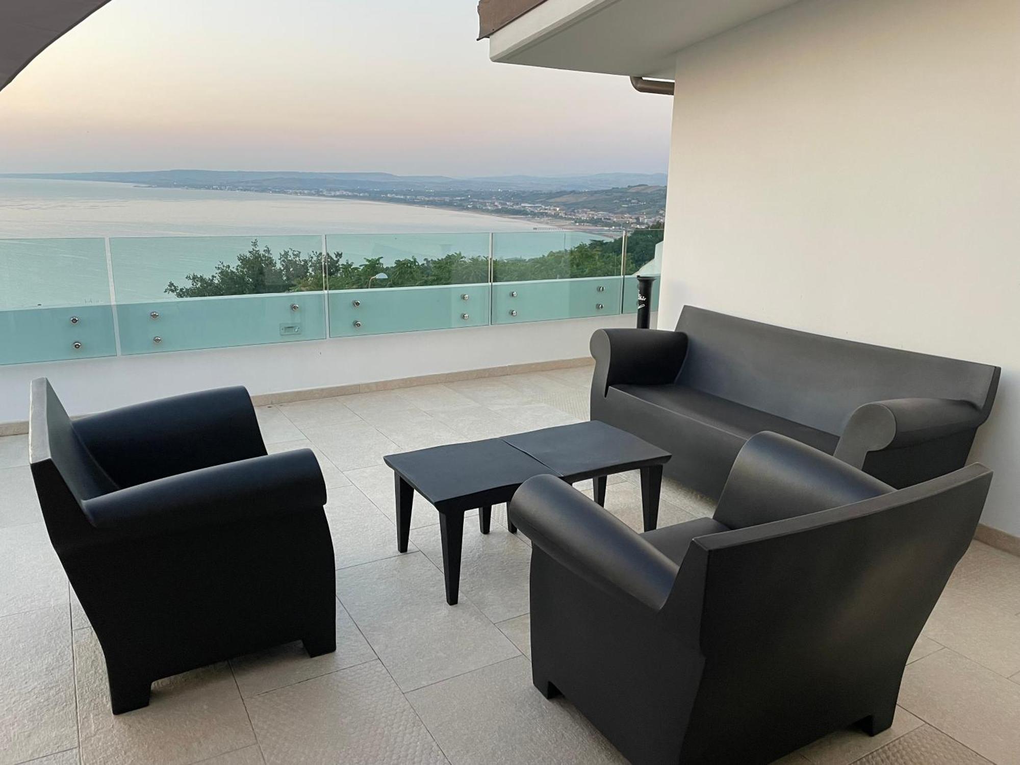 Santa Lucia Home Vasto Buitenkant foto